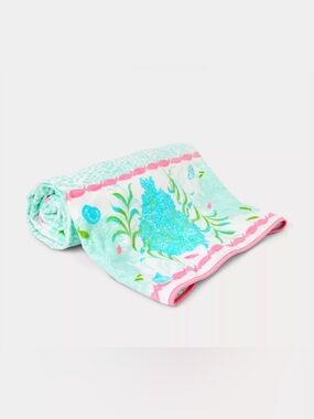 🩷🩵LILLY PULITZER Beach Lounger Towel Color: Mint Condition Fantastical